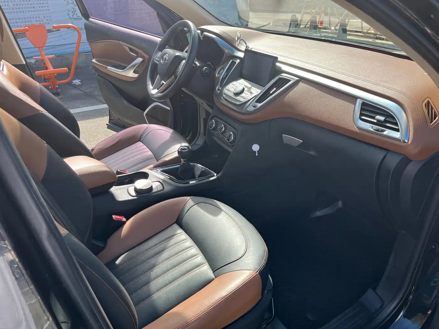 Soueast DX7 2017 2017 1.5T Manual Luxury