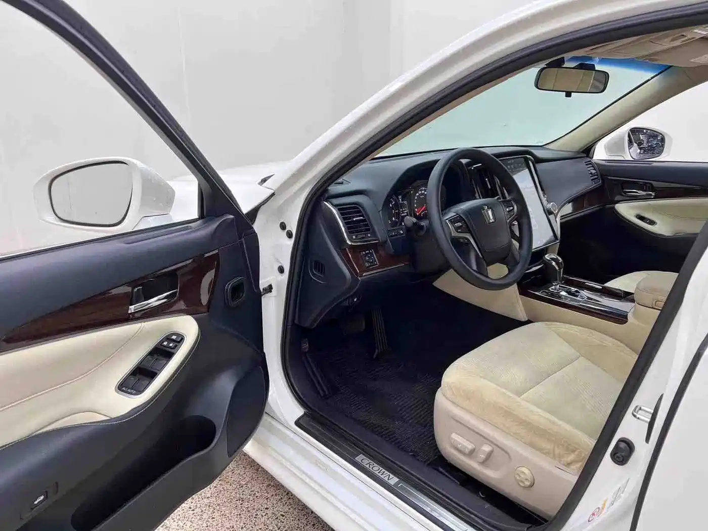 Toyota Crown 2019 2018 2.0T Pioneer Edition