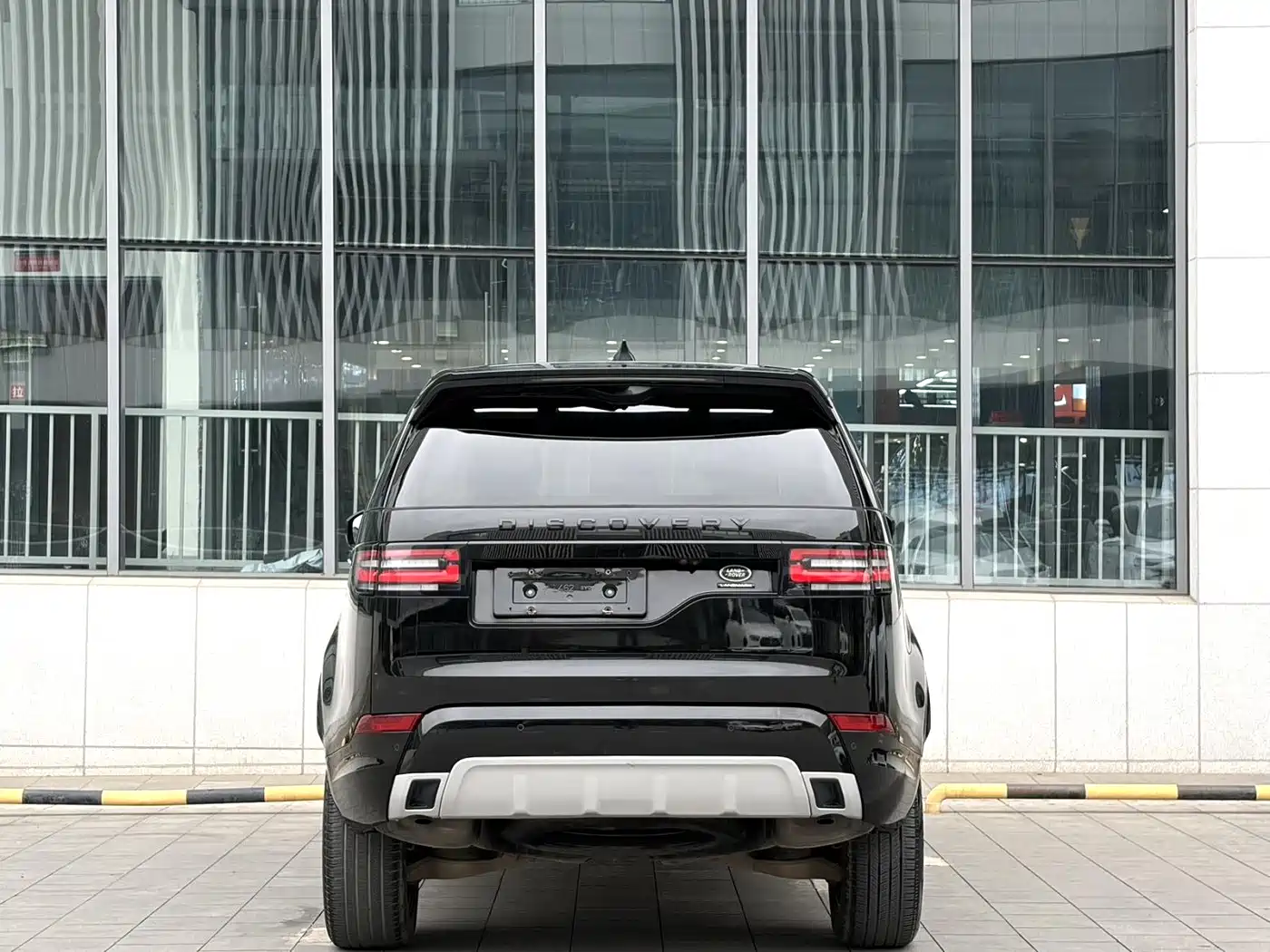 Land Rover Discovery 2020 3.0 SC V6 30th Anniversary Special Edition фото 9