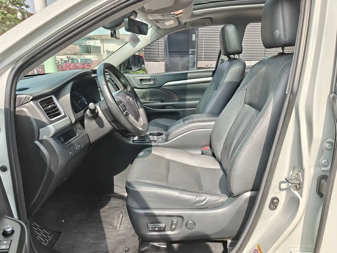 Toyota Highlander 2018 2.0T 4WD Luxury 7-seater China VI фото 5