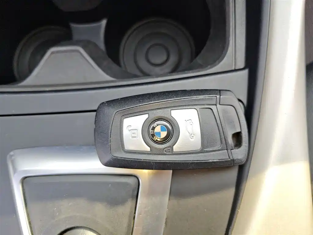 BMW 1 Series (Import) 2015 120i Leading фото 17
