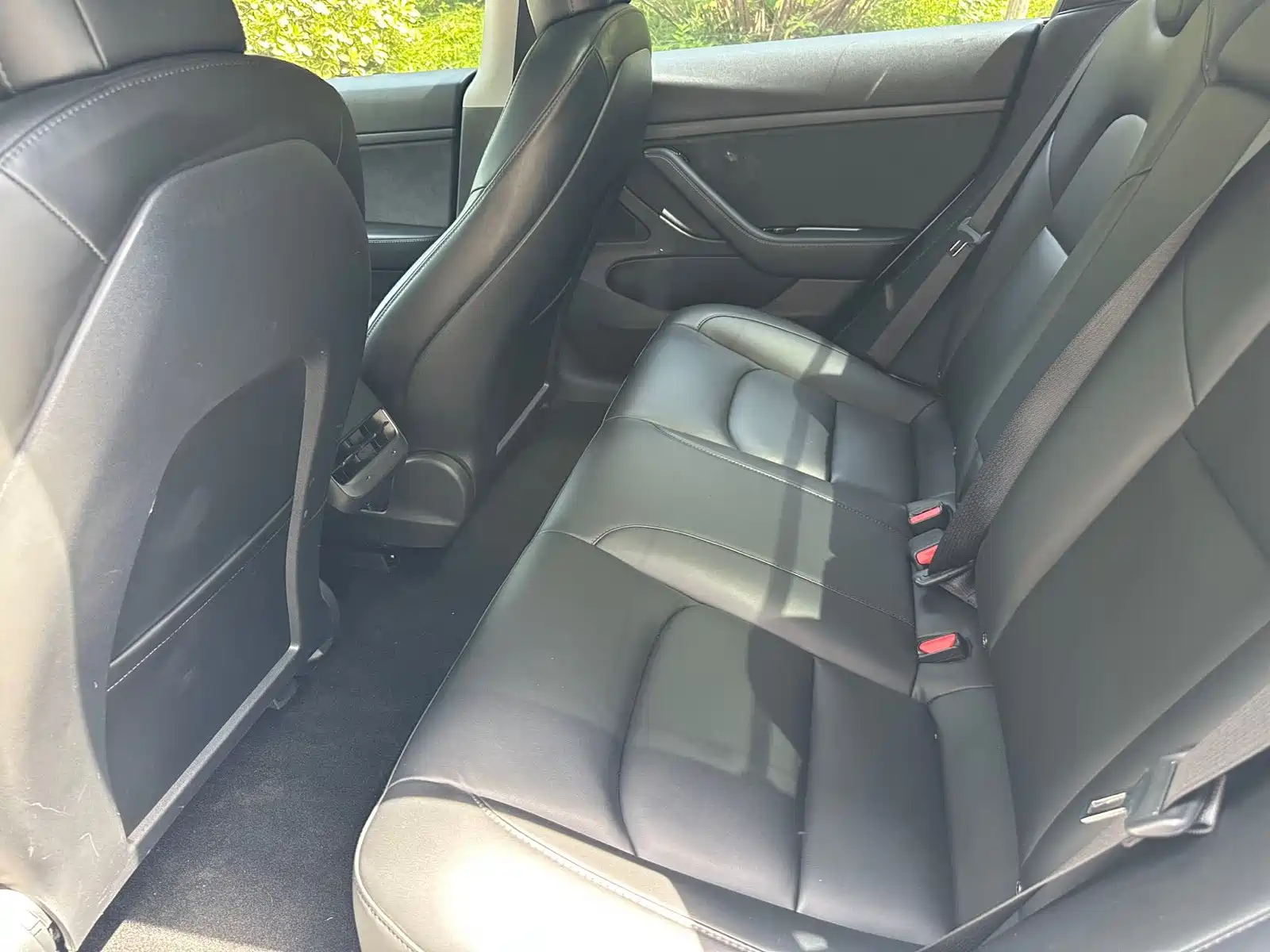 Фото 9 - Tesla Model 3