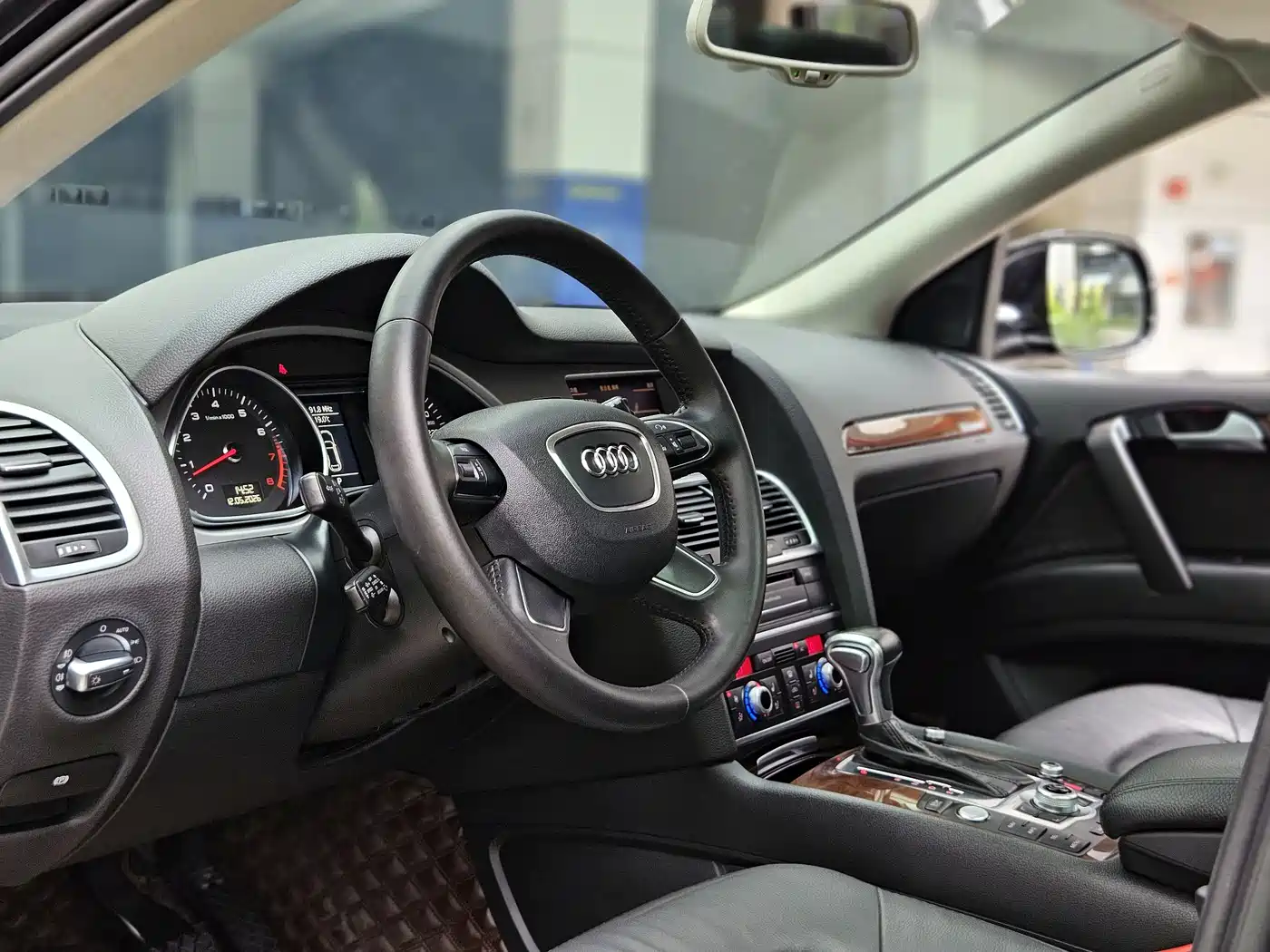 Audi Q7 2012 3.0 TFSI Technology (200kW) фото 11