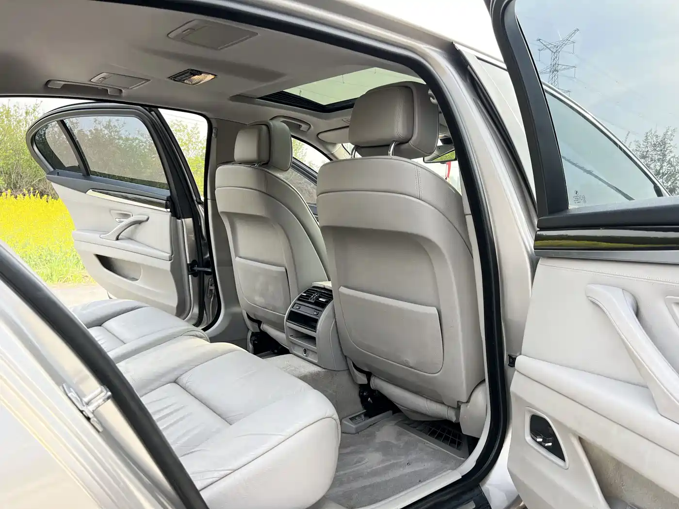 BMW 5 Series 2012 523Li Luxury фото 19