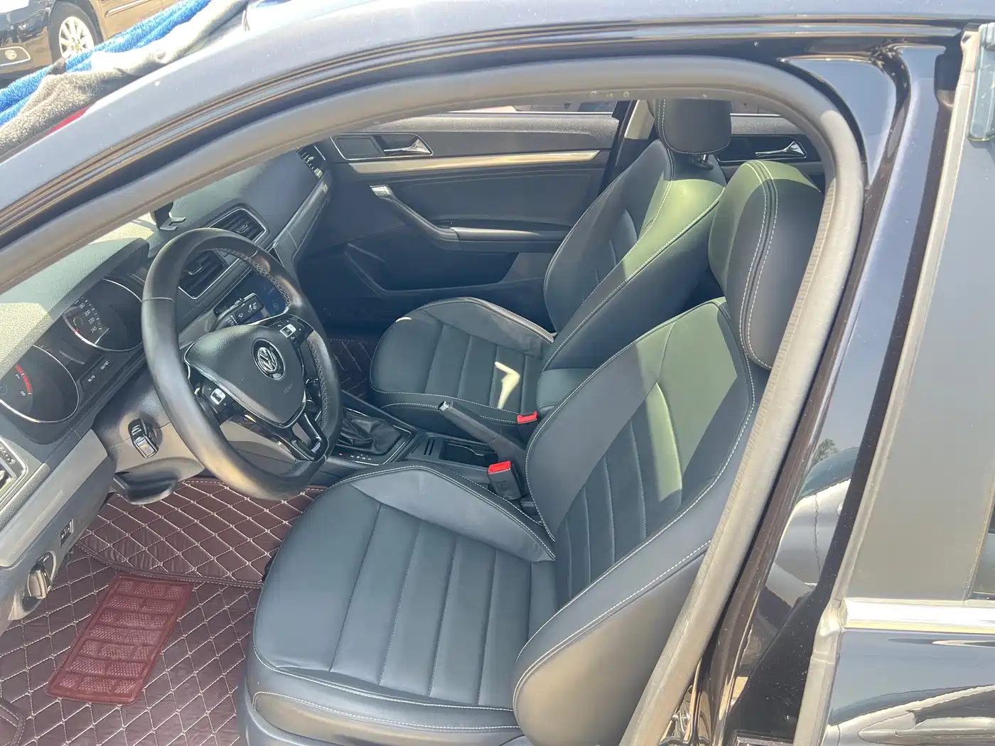 Volkswagen Lavida 2017 1.6L Automatic Trend Edition фото 11