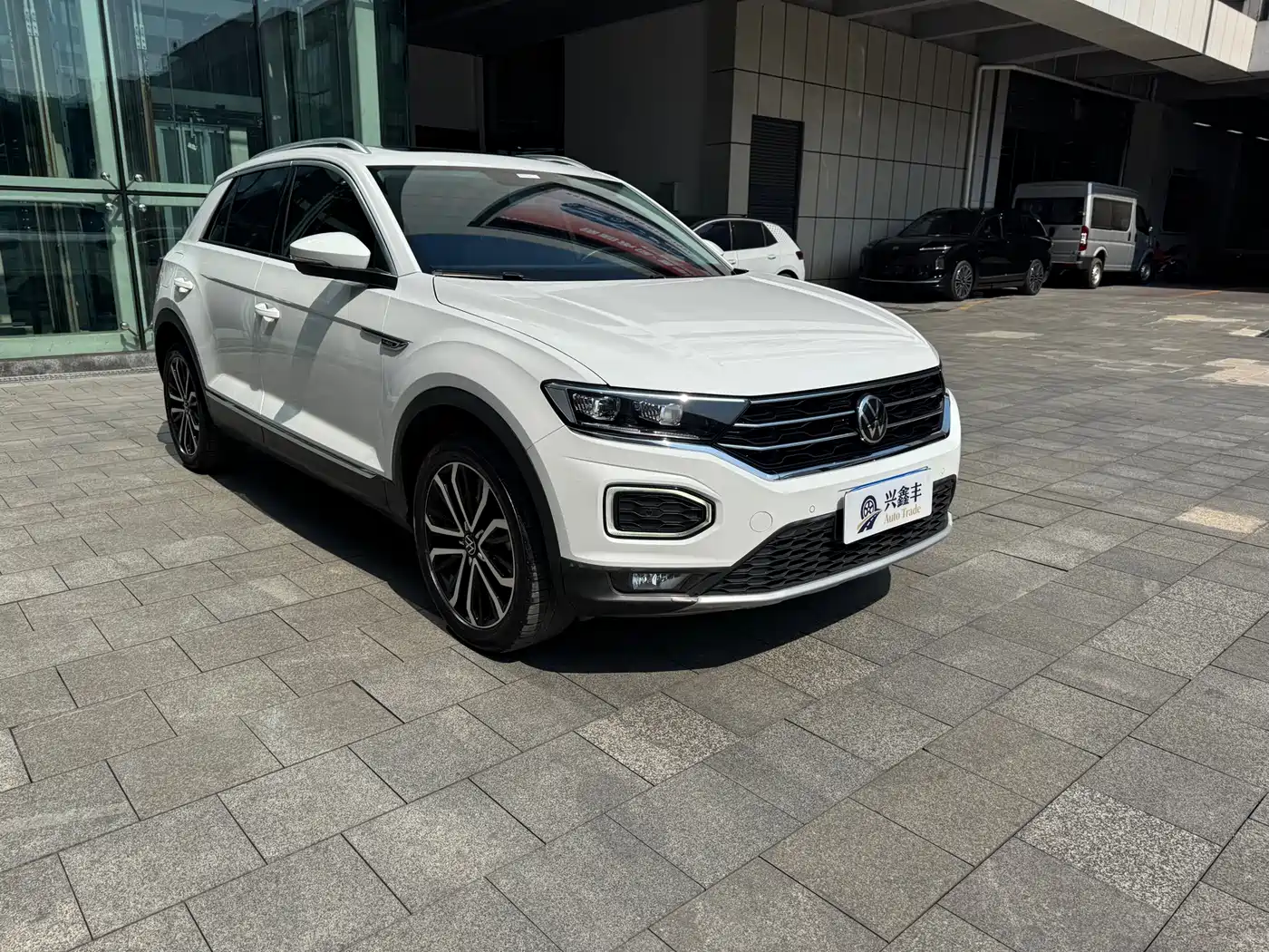 Volkswagen T-ROC 2022 280TSI DSG 2WD Comfort PLUS фото 3