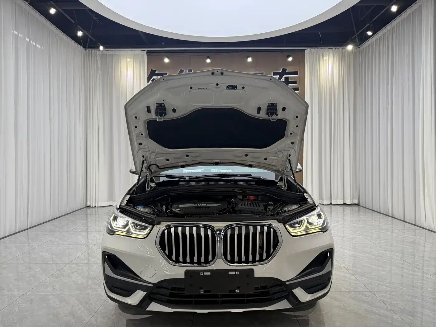 BMW X1 2022 sDrive20Li Fashion фото 16