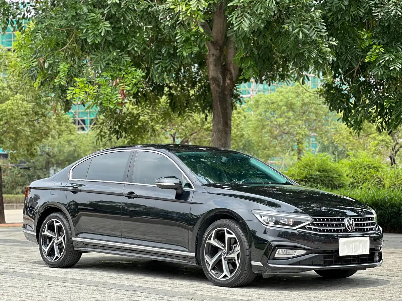 Volkswagen Magotan 2023 2 Million Units Anniversary Edition 330TSI DSG Leading Type фото 2