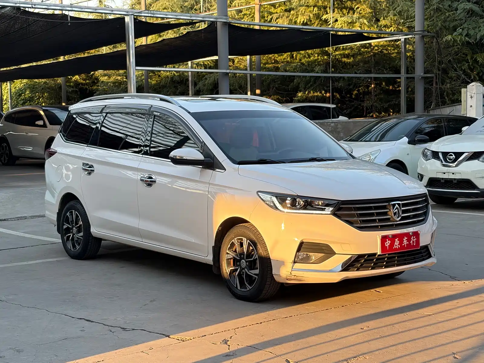 Фото 3 - Baojun 360