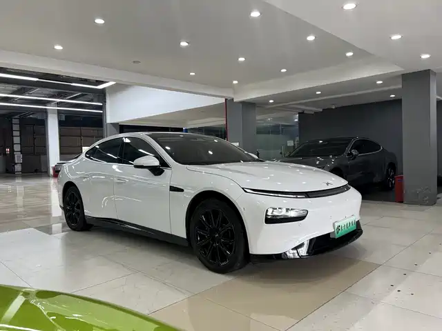 Xpeng P7 586E