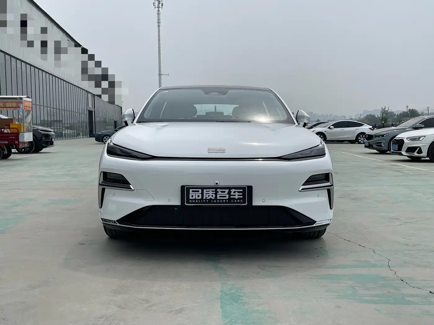 Geely Galaxy Galaxy Xingyao 8 2025 130km EM-i Premium Edition фото 2