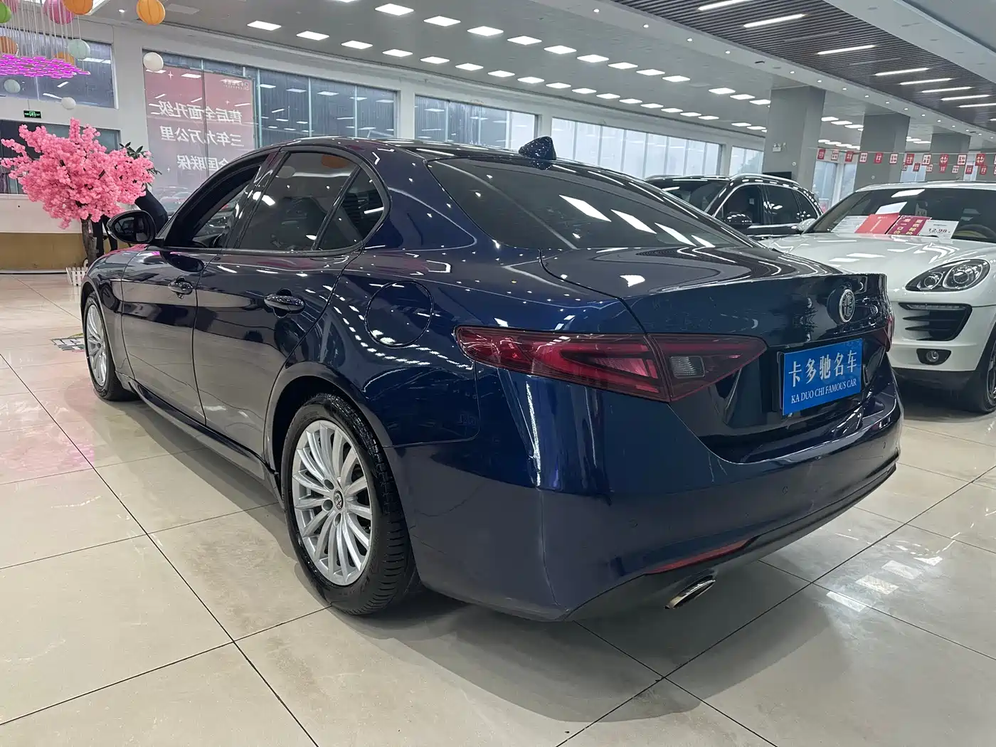 Alfa Romeo Giulia 2017 2017 2.0T 200HP Elite Edition