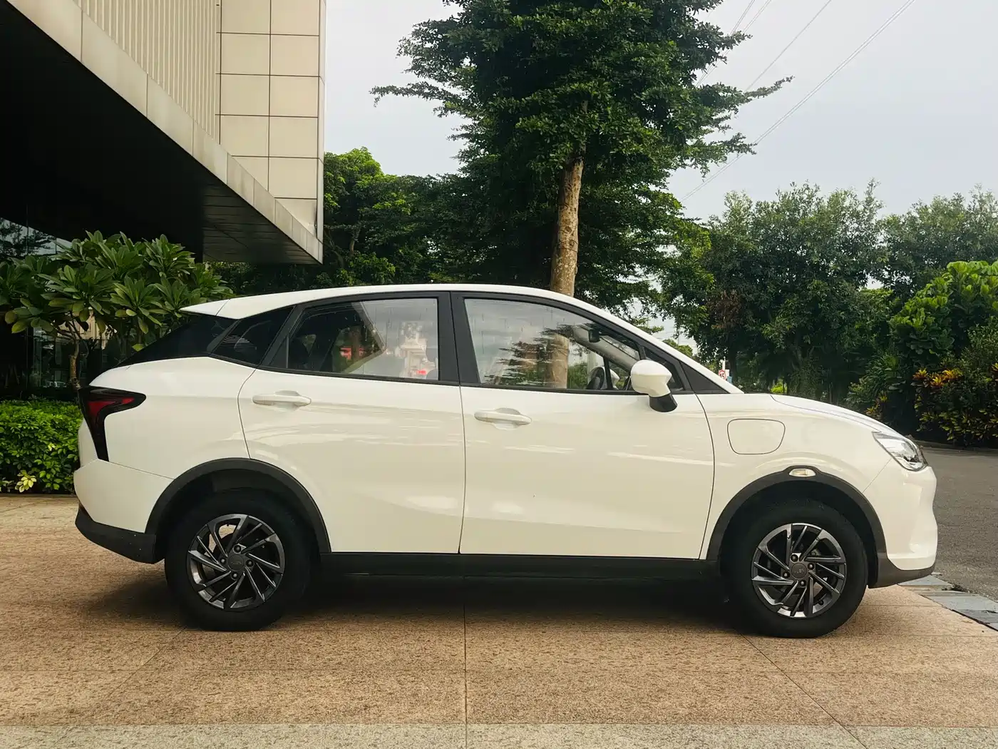 Nezha Auto Nezha V 2020 2021 Standard Range Entertainment Edition