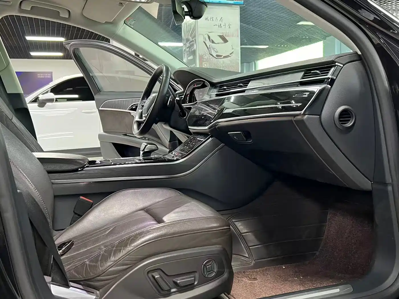Audi A8 2018 A8L 55 TFSI quattro Launch Elite фото 17