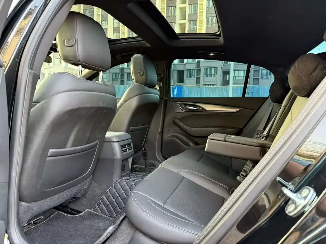 CADILLAC CT5