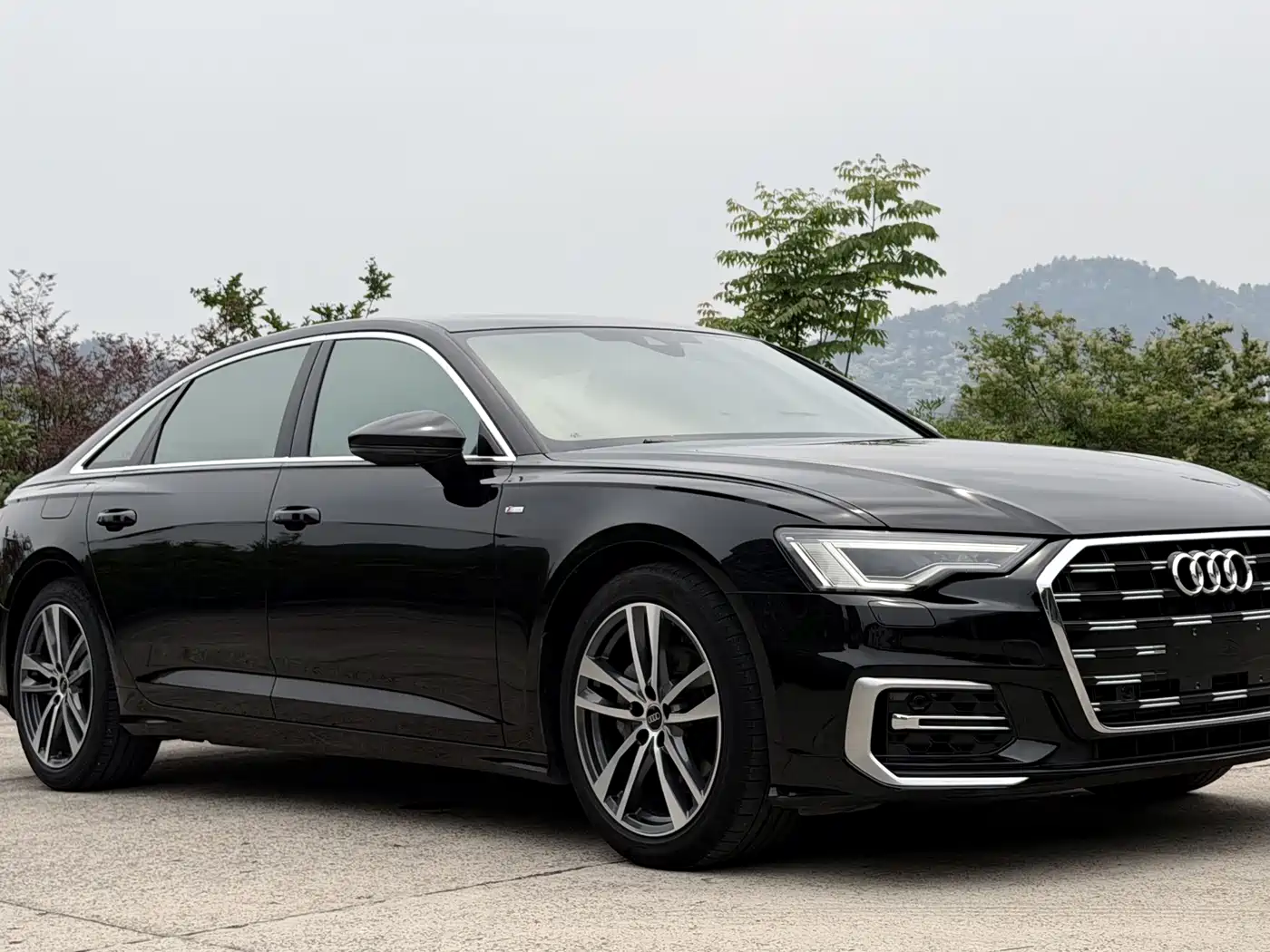 Audi A6L 2023 40 TFSI Luxury Dynamic фото 2