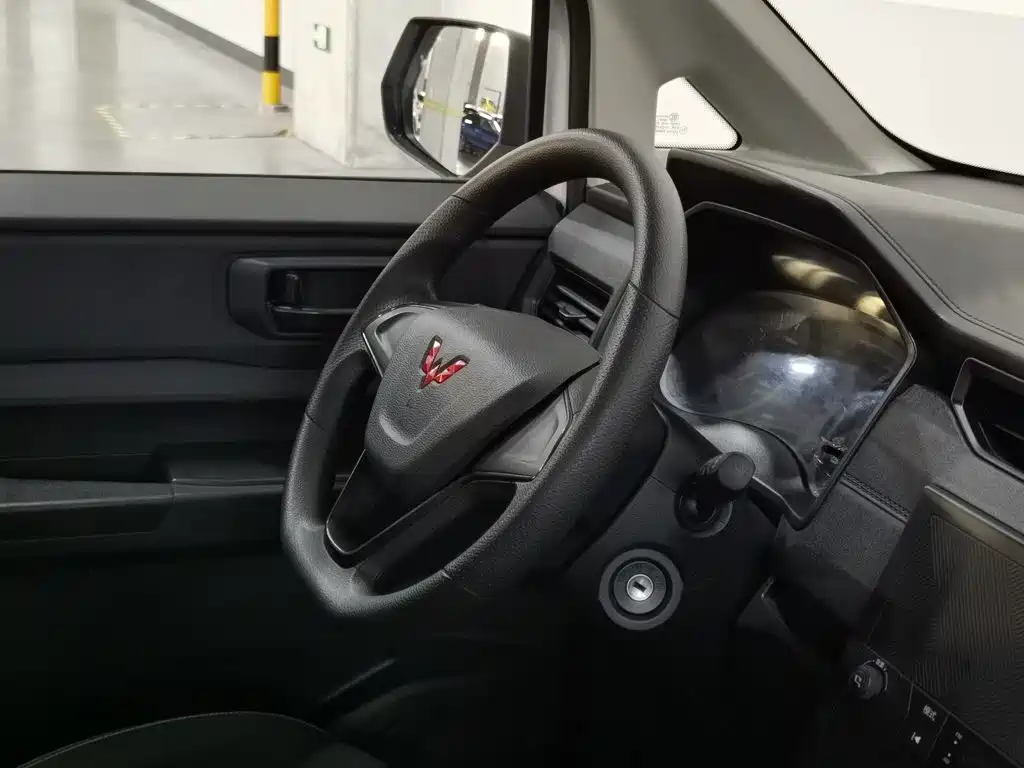 Wuling Motors Wuling Hongguang PLUS 2023 2019 1.5T Manual Standard 5-Seater