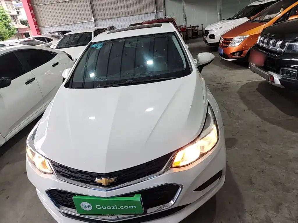 Chevrolet Cruze 2018 2018 320 Automatic Pioneer Sunroof Edition