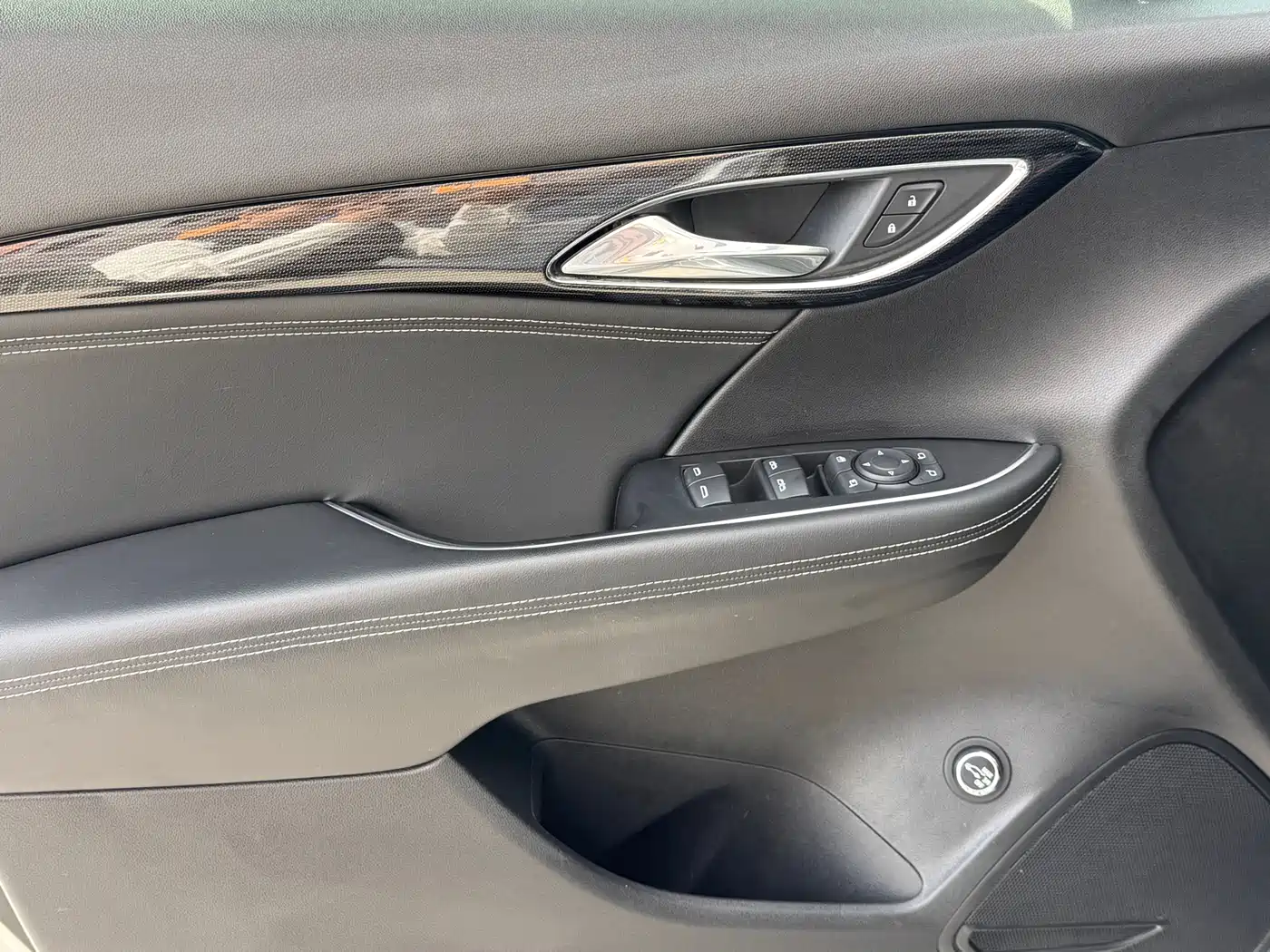 Buick Envision Plus 2023 Enclave Plus 652T 5-Seater AWD Luxury фото 7