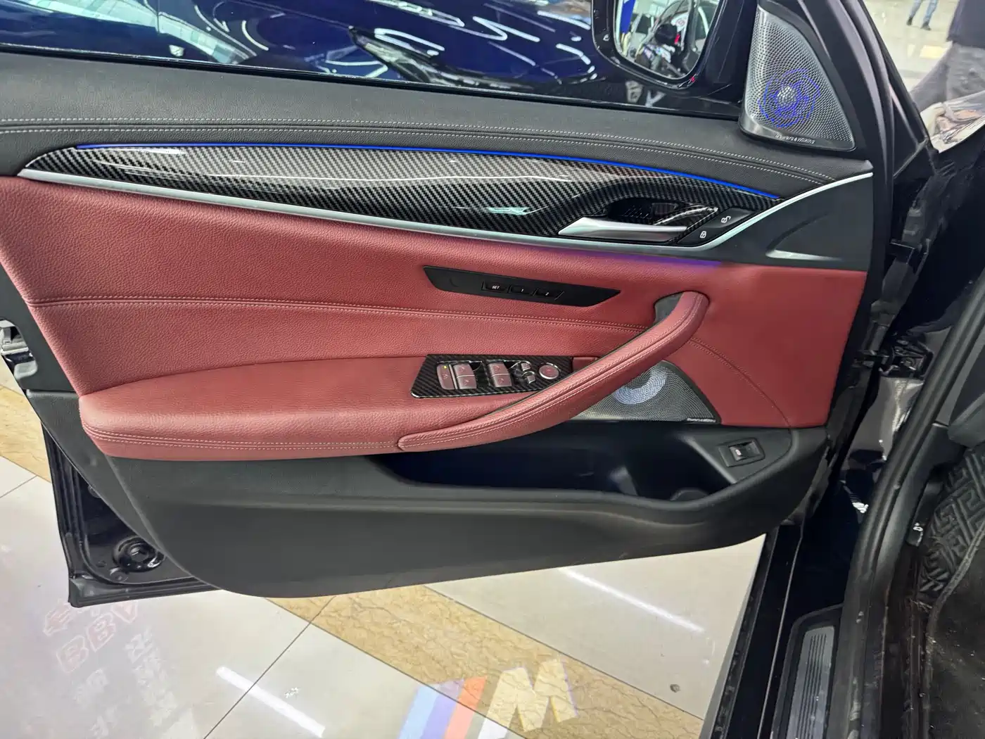 BMW 5 Series 2020 530Li Leading M Sport Package фото 9