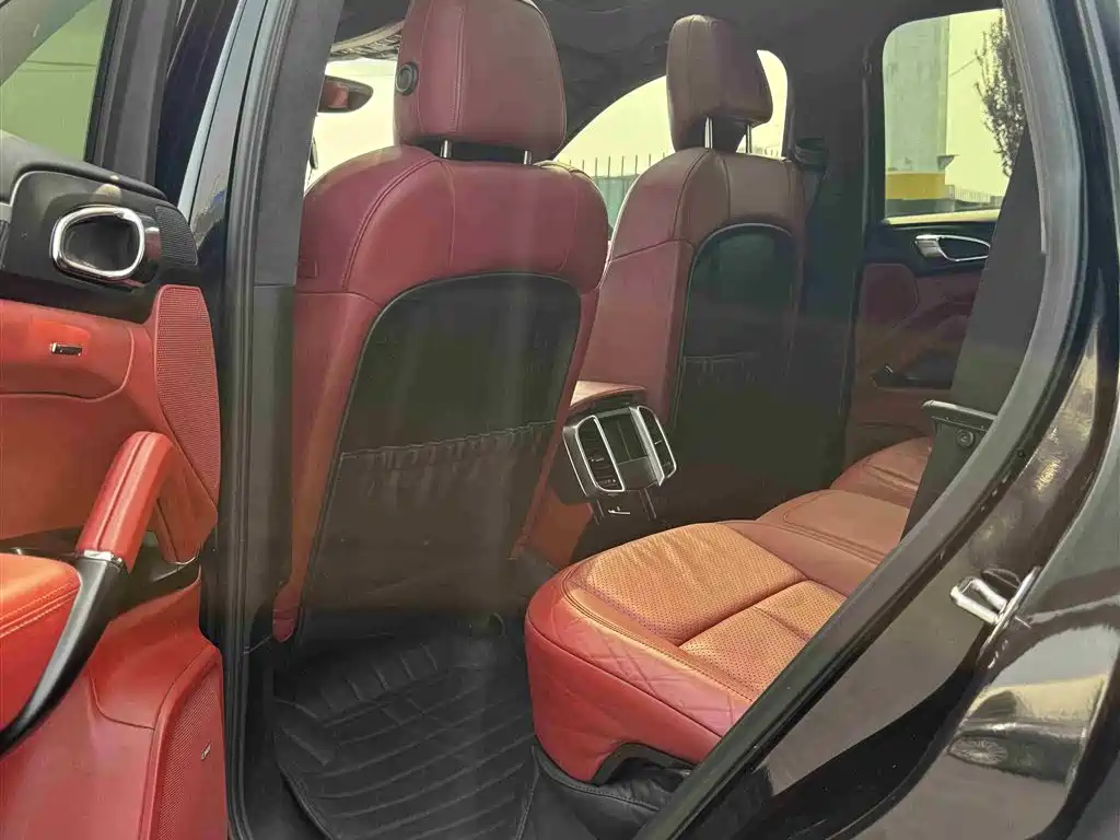 Porsche Cayenne 2011 Cayenne 3.0T фото 6