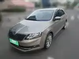 Photo 23 - Škoda Rapid