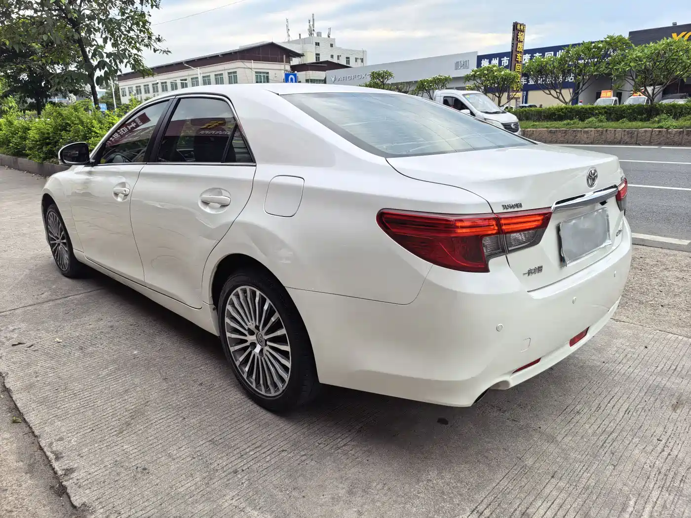 Toyota Reiz 2013 2.5S Elite Edition фото 4