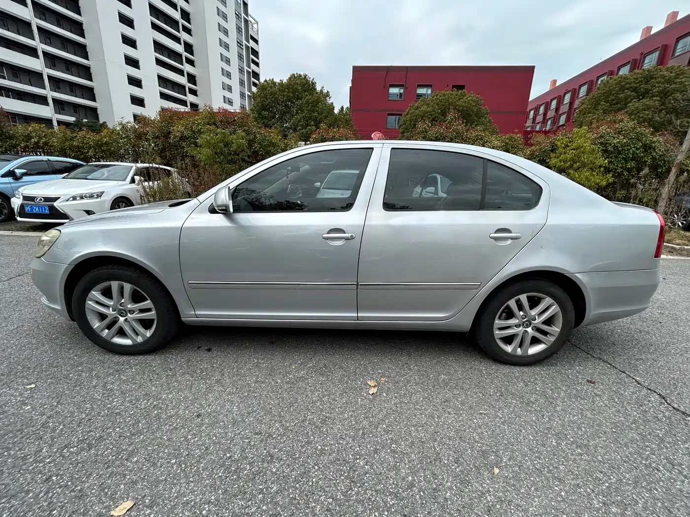 Škoda Octavia 2013 1.4TSI DSG Prestige Edition фото 4