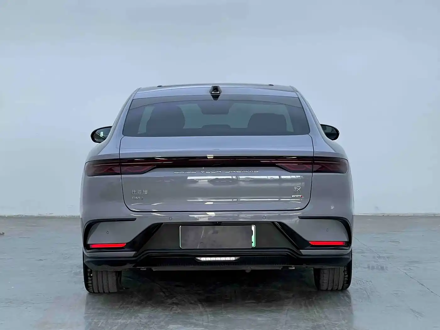 BYD Han 2025 DM-i Smart Driving Edition 125KM Honor фото 8
