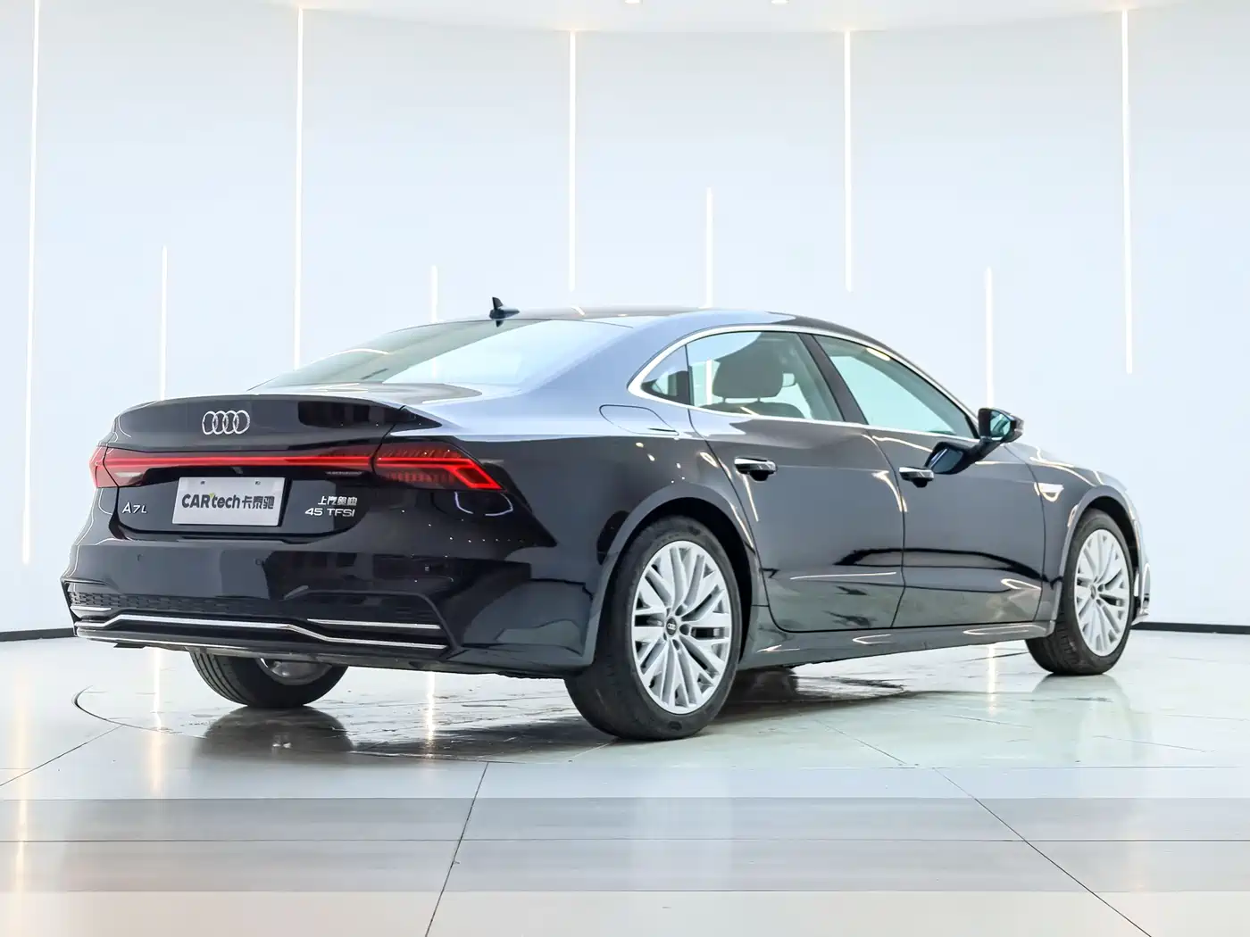 Audi A7L 2024 45TFSI S-line Dream Edition Crystal Package фото 6