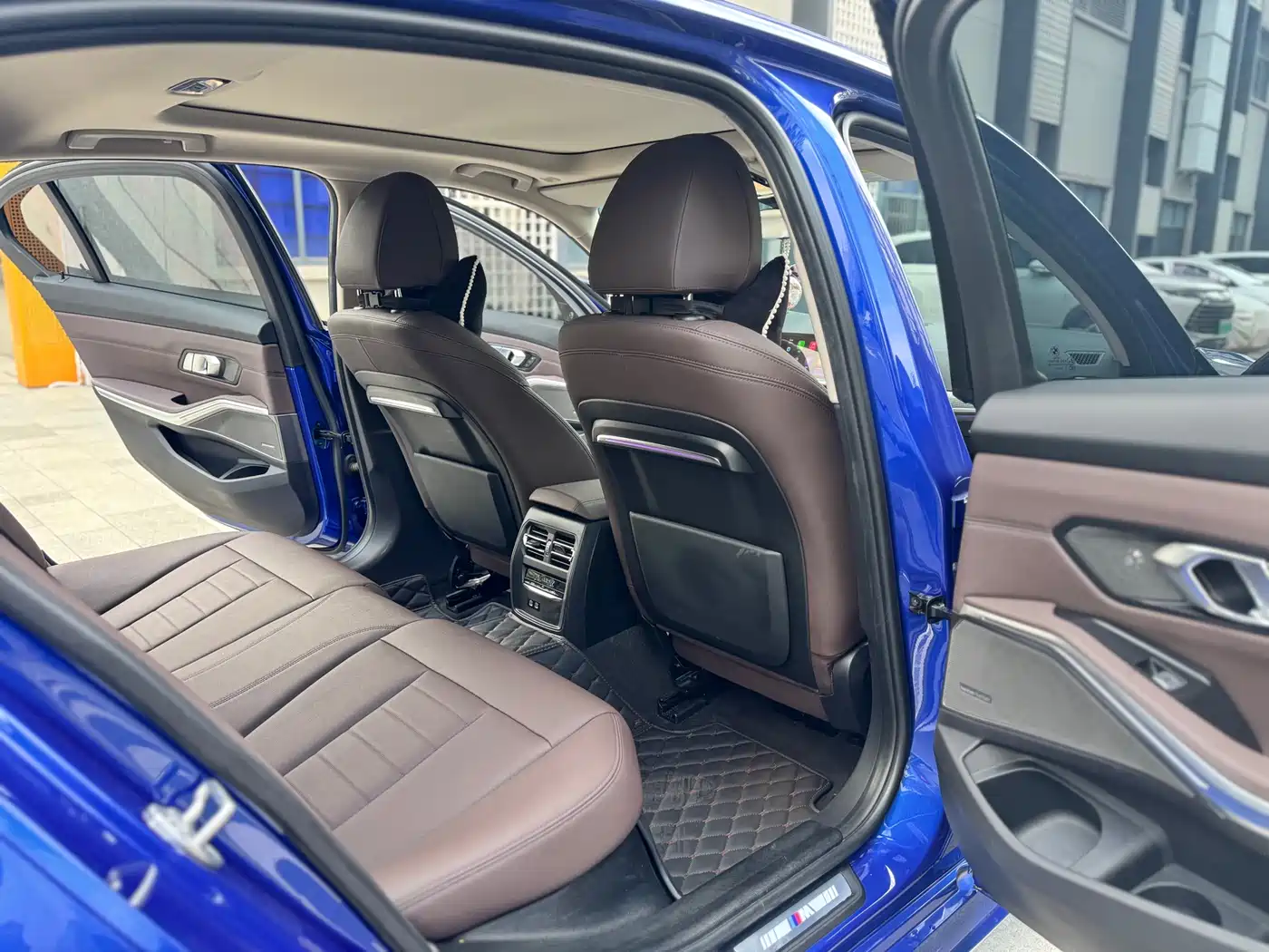 BMW 3-SERIES