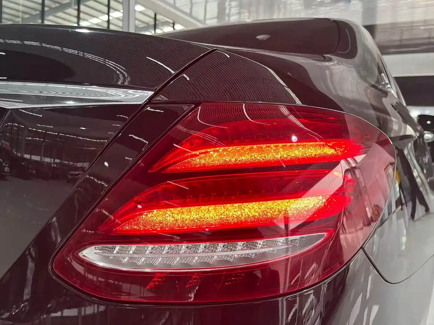 Mercedes-Benz E-Class 2020 E 300 L Fashion фото 11