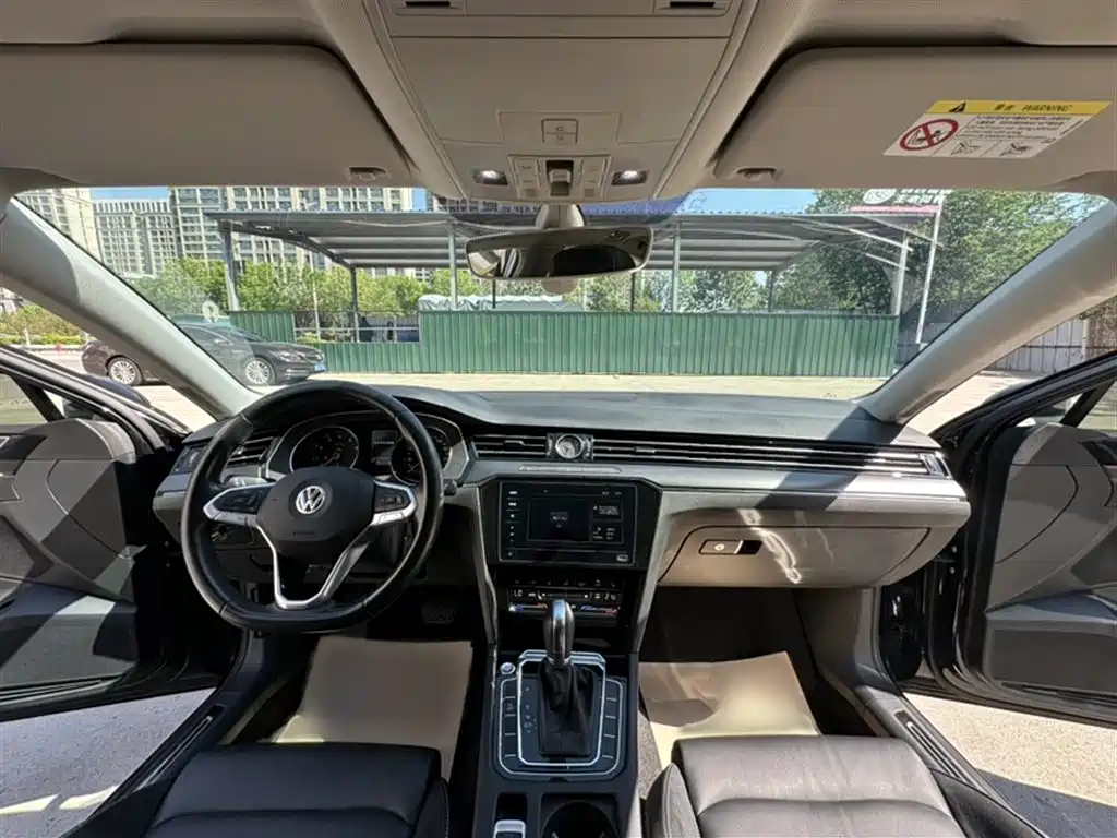 Volkswagen Magotan 2020 330TSI DSG Leading фото 19