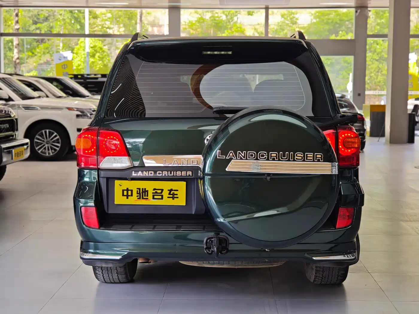 Toyota Land Cruiser 2012 4.0L Automatic VX фото 4