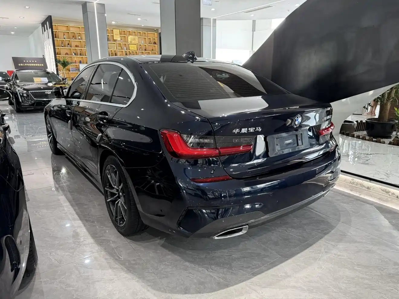 BMW 3 Series 2022 325Li M Sport Package фото 9