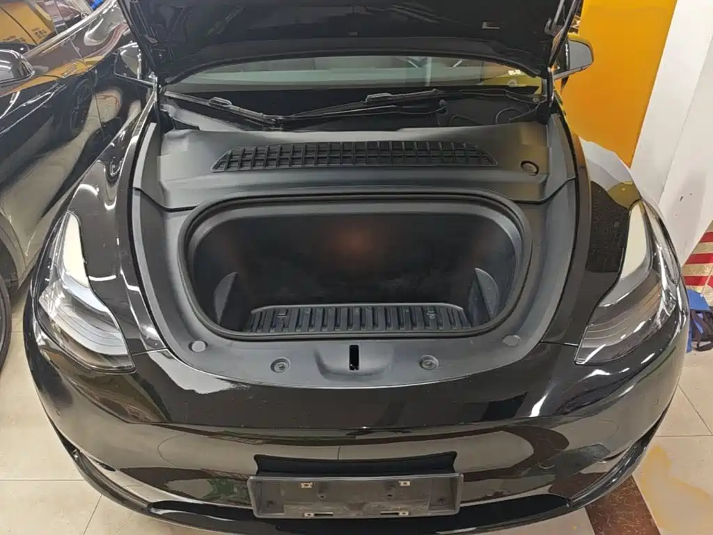 Фото 20 - Tesla Model Y