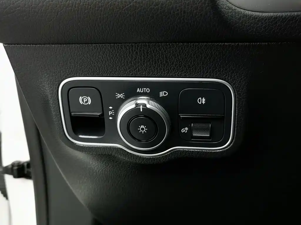 Mercedes-Benz GLB, миниатюра 21
