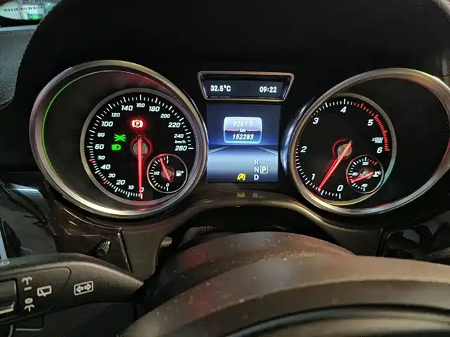 Mercedes-Benz GLS 2016 GLS 350d 4MATIC — фото 4