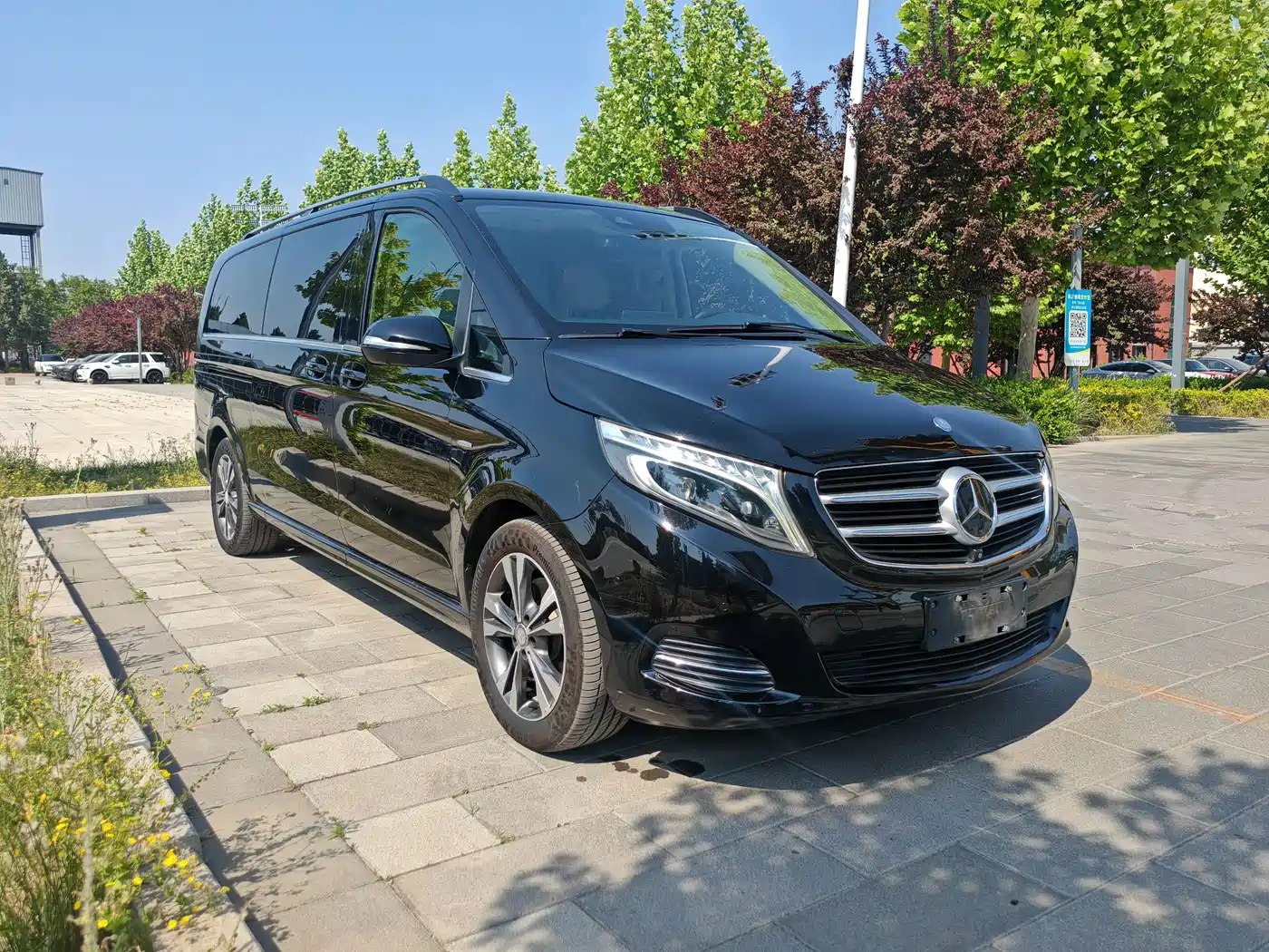 Mercedes-Benz V-Class 2016 V 260 L Premium Long фото 3