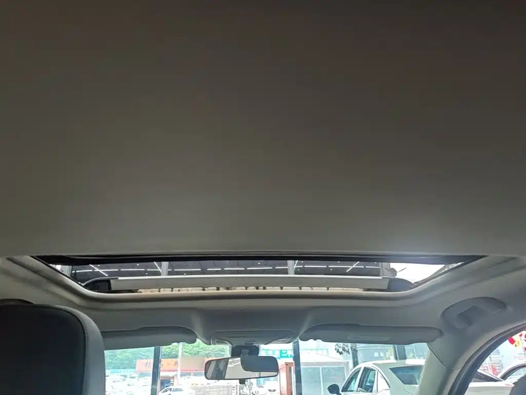 Hongqi H5 2020 1.5T DCT Qi Rhythm Edition фото 18