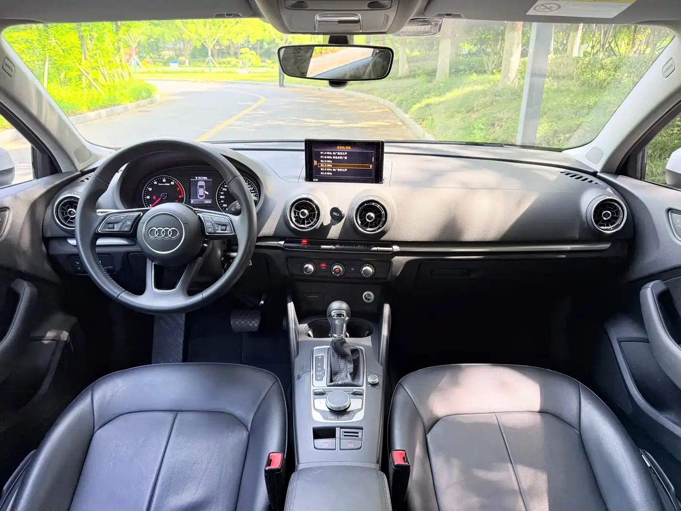 Audi A3 2018 30th Anniversary Limousine 35 TFSI Progressive фото 18