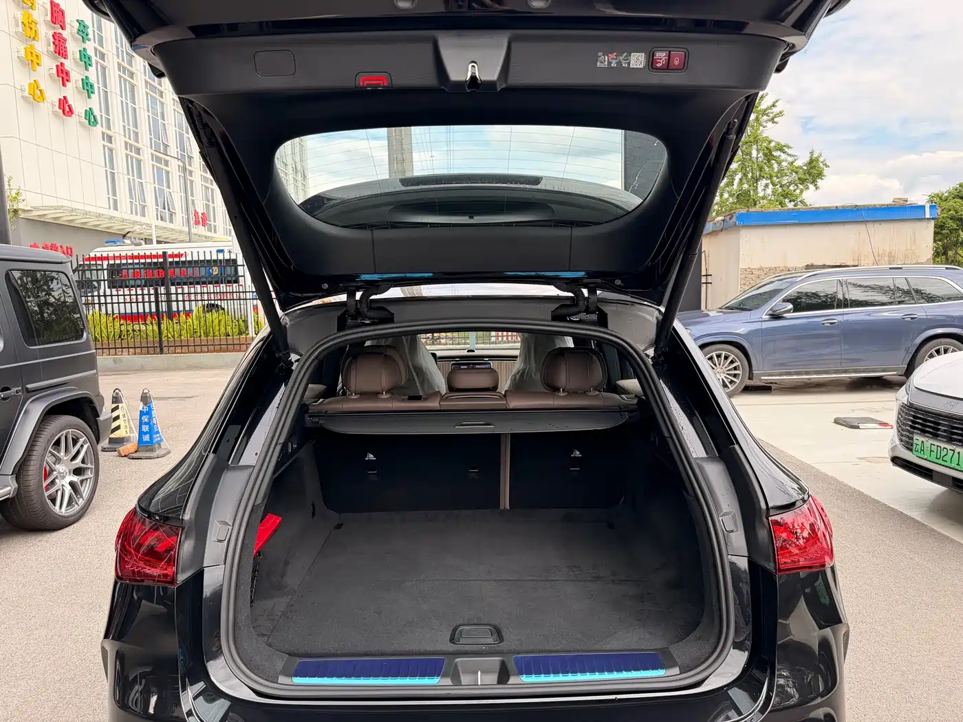 Mercedes-Benz EQE SUV 2024 500 4MATIC Luxury Edition фото 19