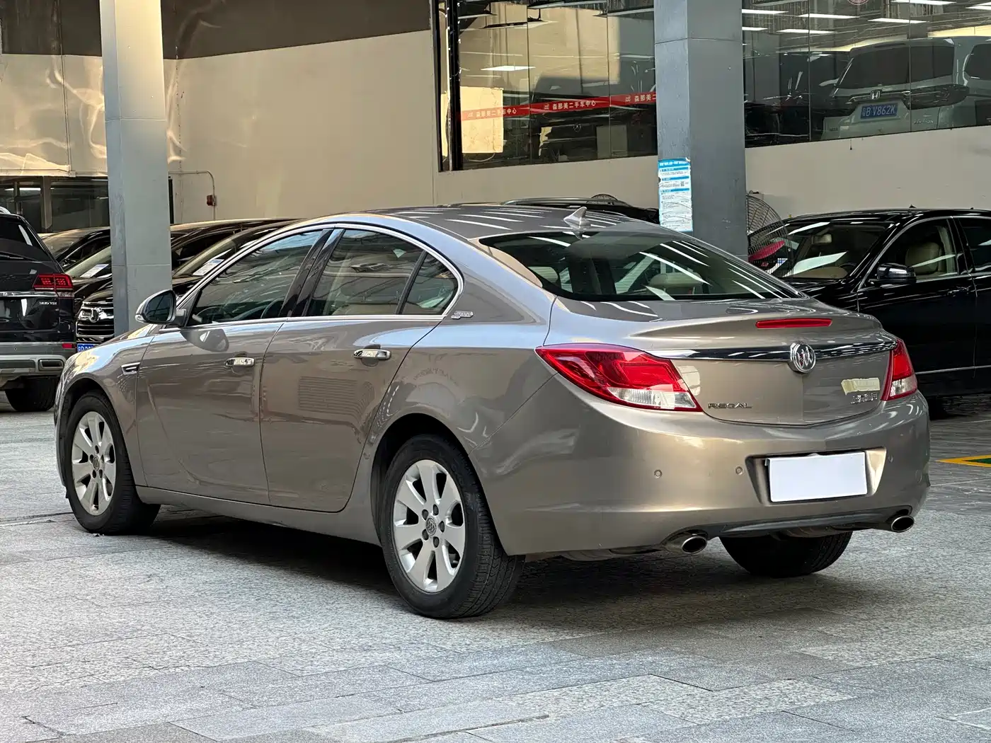 Buick Regal 2010 2010 2.0L Expo Edition