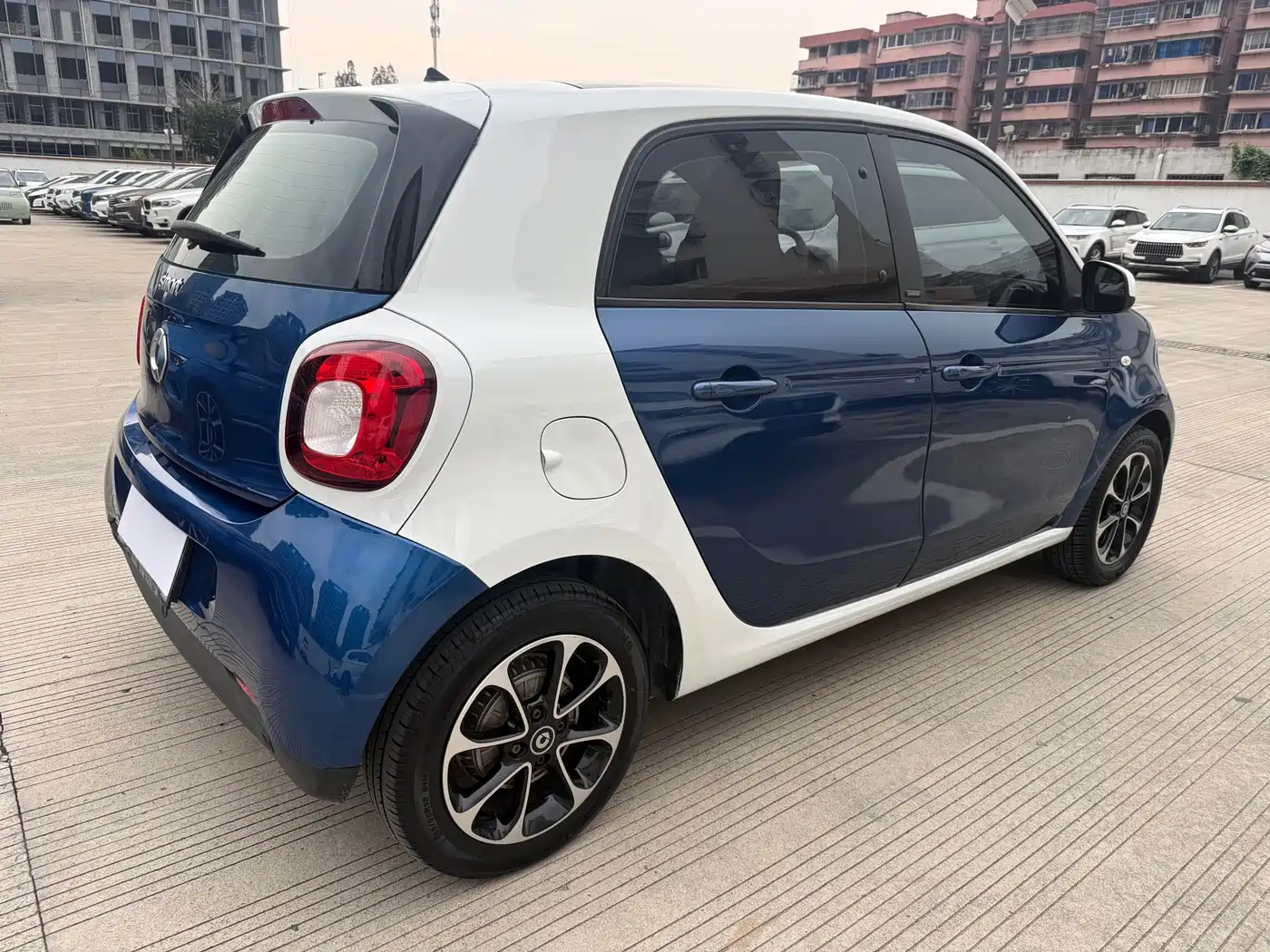 smart forfour 2017 2016 1.0L 52kW Passion Edition