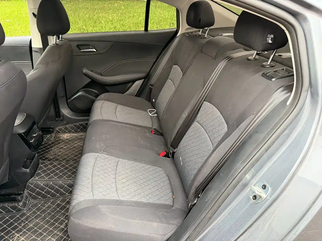 Roewe i5 2025 2023 1.5L Manual Comfort Edition