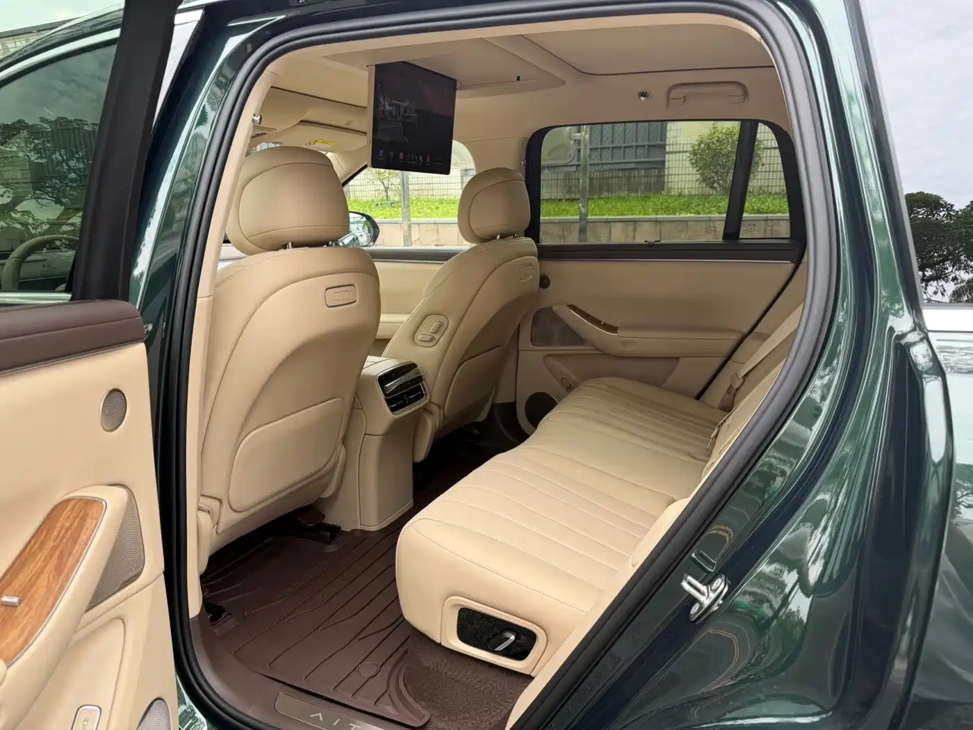 AITO Wenjie AITO M7 2026