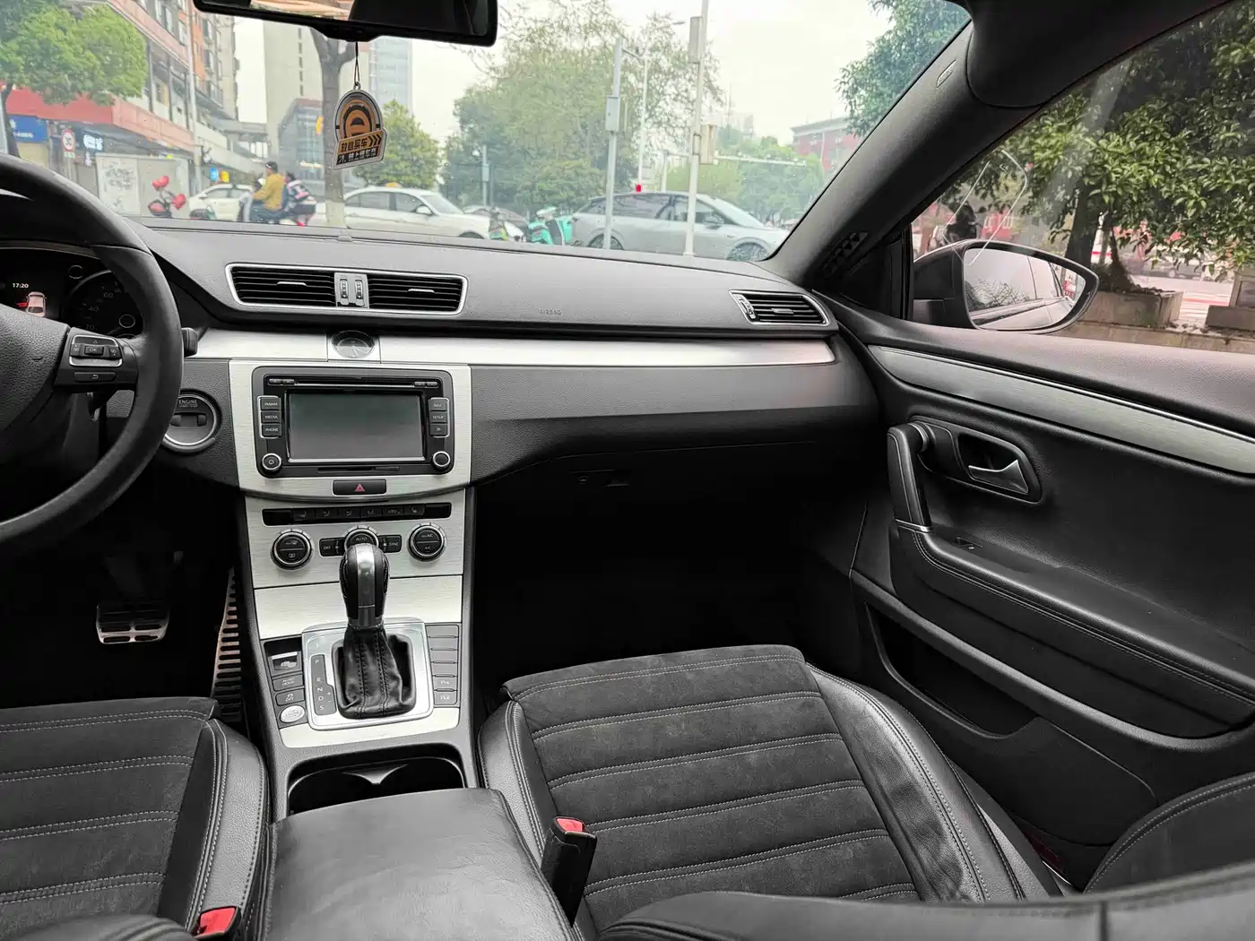 Volkswagen FAW-Volkswagen CC 2016 Model 2.0TSI Luxury фото 11