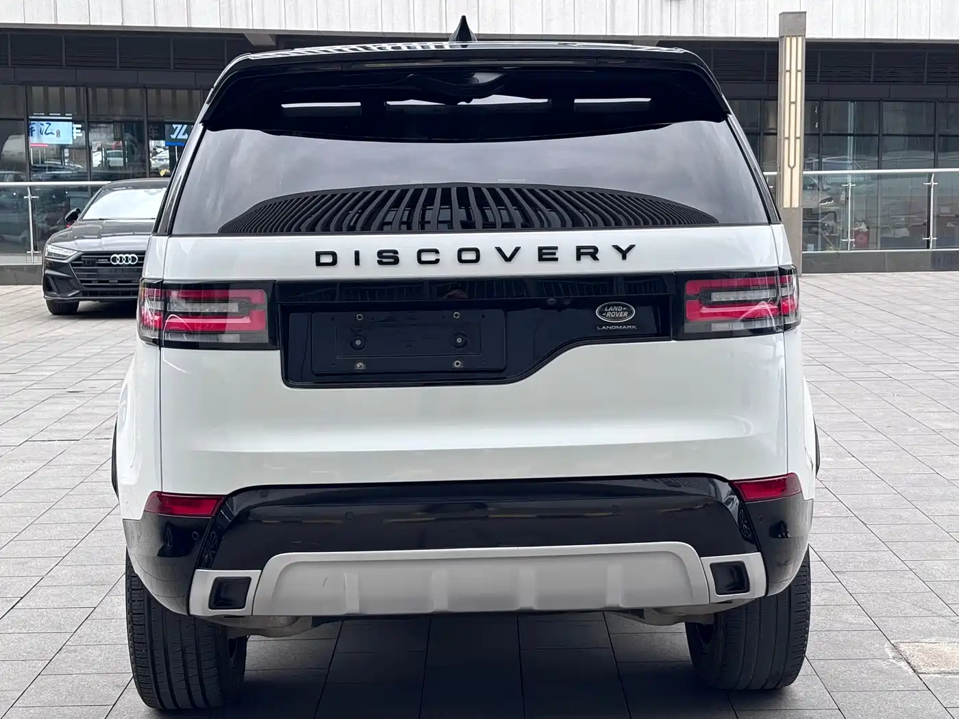Land Rover Discovery 2020 3.0 SC V6 30th Anniversary Special Edition фото 16