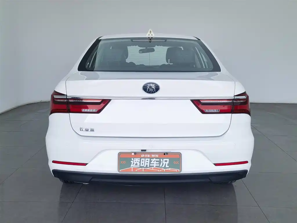BYD Qin 2019 1.5L Automatic Luxury Edition фото 4