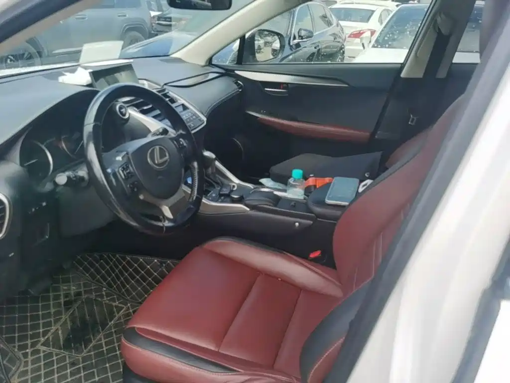 Lexus NX 2015 2015 300h FWD Luxury